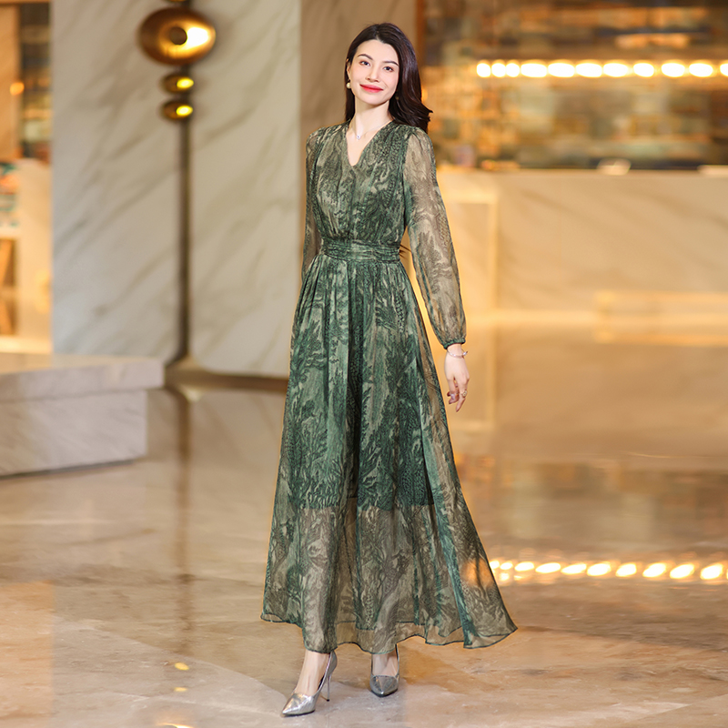 Sophisticated Women's Long Sleeveless Floral Print Gown With High Rise Detailing For Casual Events