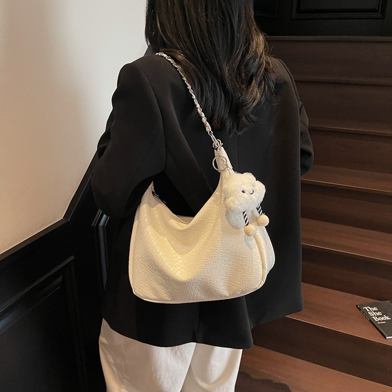 Women s armpit bag new large fashion capacity Korean style handbag for spring and fashion summer office commuting shoulder bag designer women s crossb