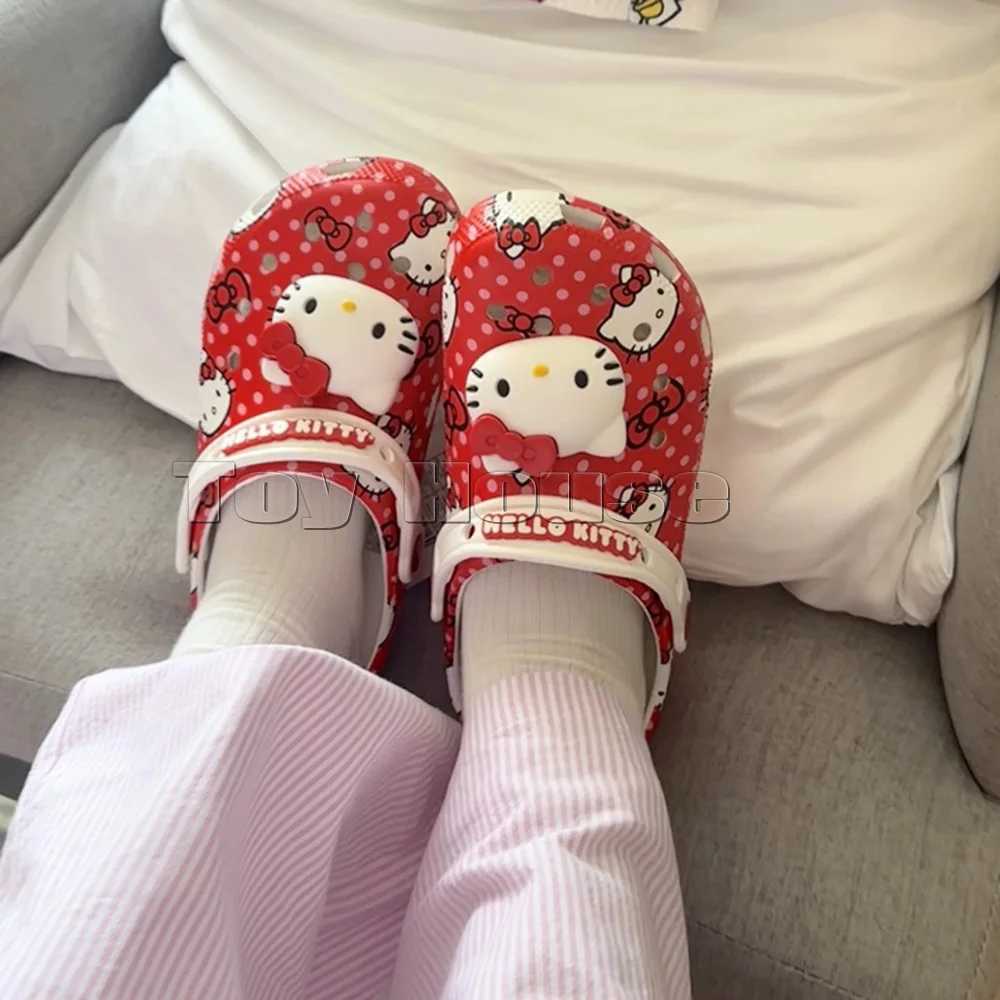 Sanrio Hello Kitty Kawaii Sanrio Hole Sandals Slippers Kawaii Eva Anime Home Beach Shoes Summer Slippers Adult Kids Xmas Gift w250528