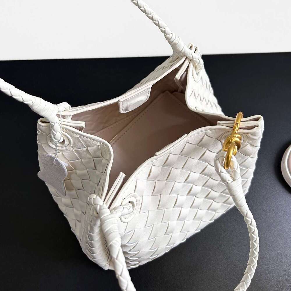 Tote Bag Braided Handbag New Genuine Leather Woven Parachute Shu Qi Same Style Handheld Basket Large Capacity Cowhide Bucket Bag Shoulder Bag