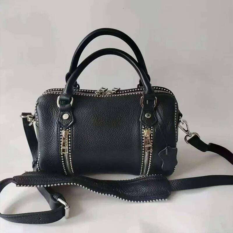 New Women Shoulder Design Fashion Ladies Crossbody Black PU Leather Vintage Chain Envelope Bag