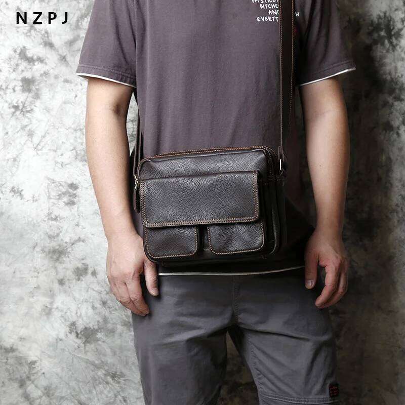 Retro Handmade Leather Men's Shoulder First Layer Cowhide Crossbody Messenger Casual Trend Men 8 Inch Ipad Bag NZPJ