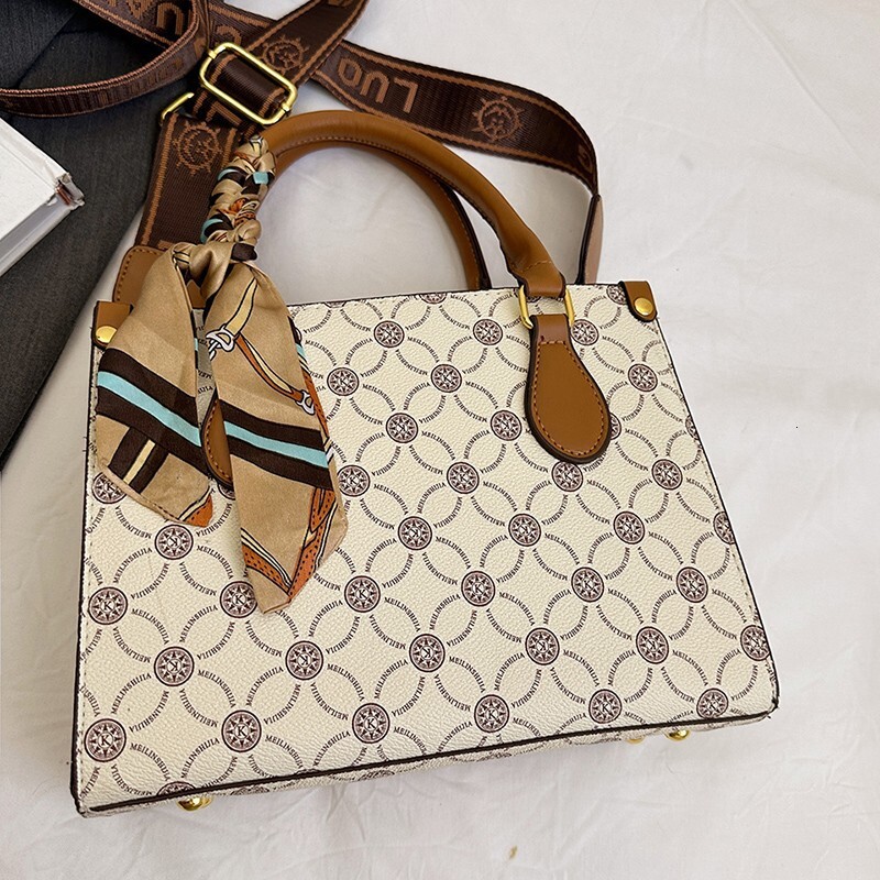 Luxury Brand Designer Bag Printed For Women, Versatile And High-End, 2025 New Trendy Style Women's Bag, Korean Version Handheld Tote Bag