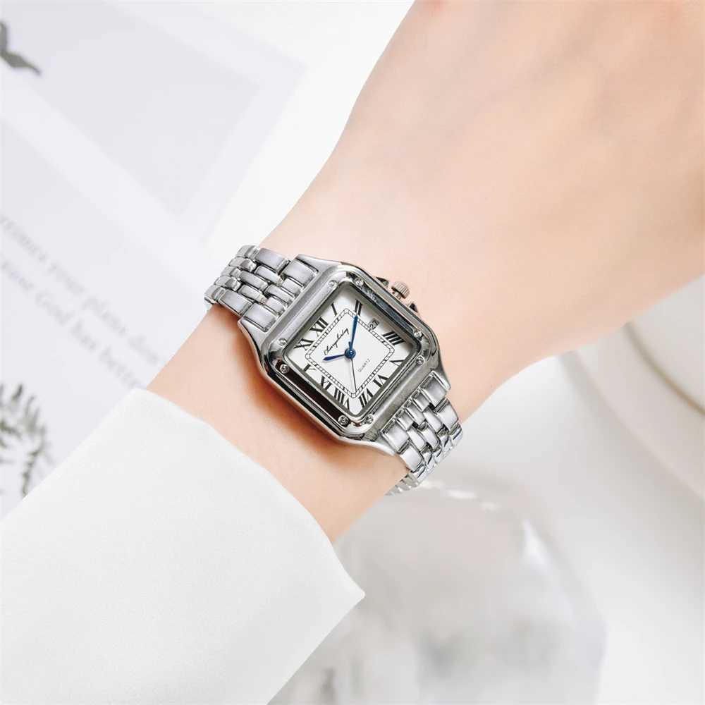 Luxury Branded Women Watches 2025 Simple Square Roman Calendar Women Quartz Watch Fashion Stainless Steel Strap Ladies Clock XJ250527