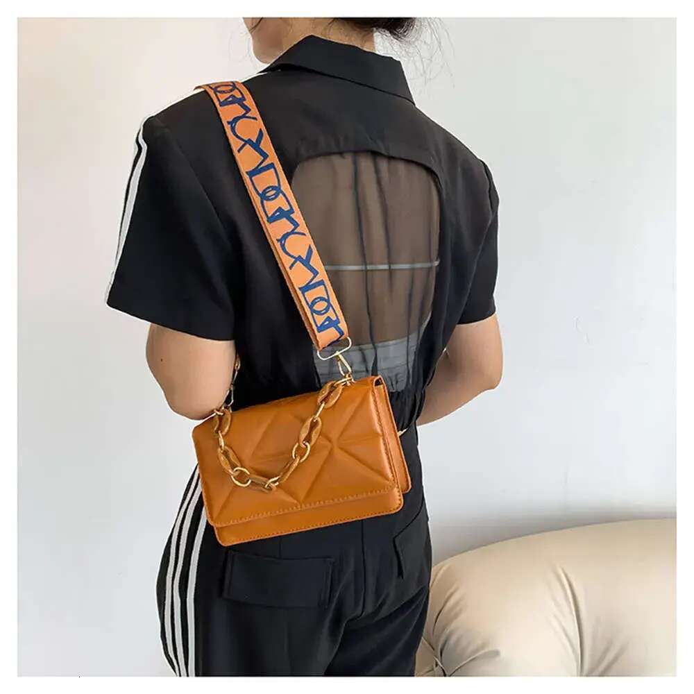 Chic Stone Texture PU Leather Clutch & Shopper Combo Bag for Ladies - Pink Designer Accessory with Adjustable Straps