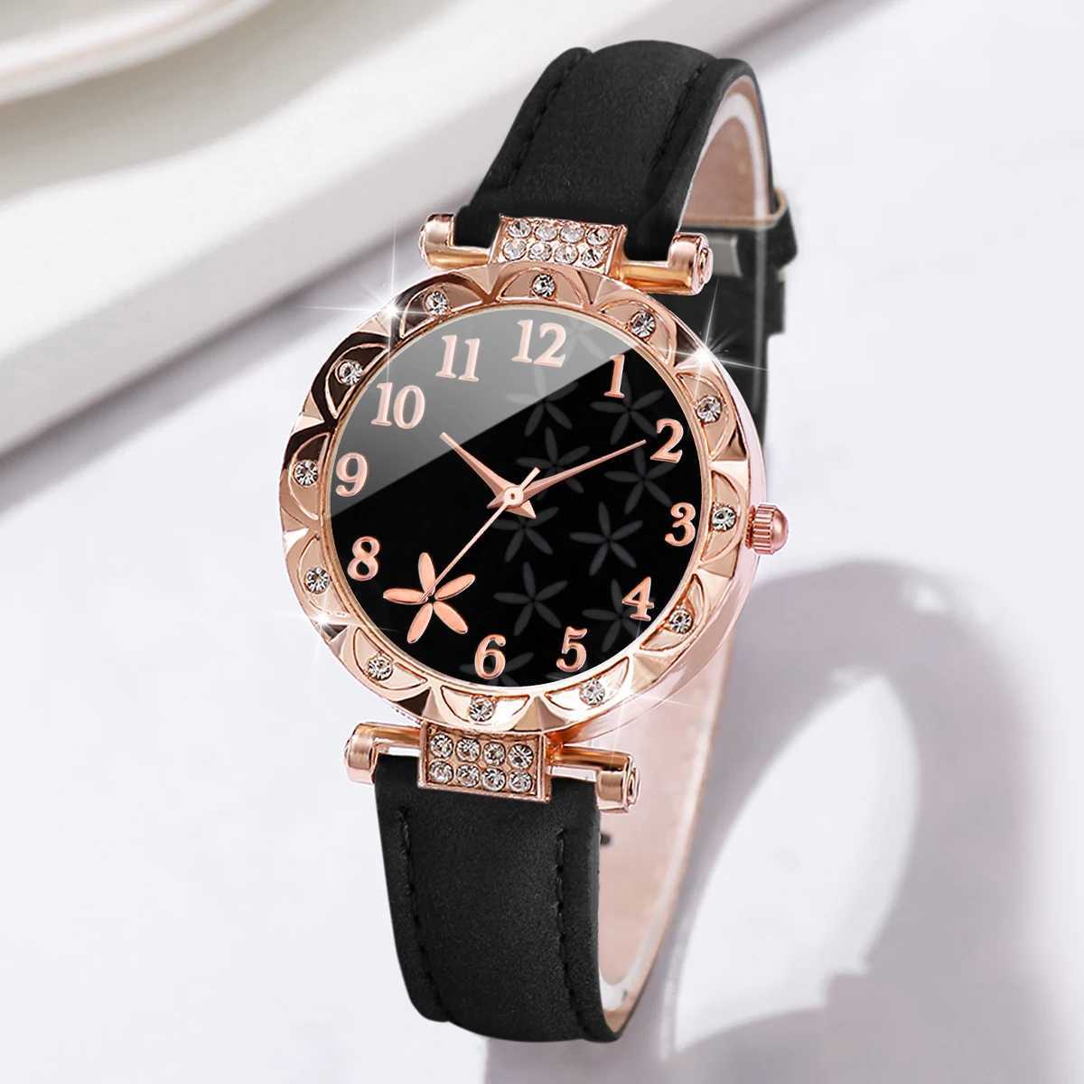 2PCS/Set Women Watches Rhinestone Heart Bracelet Set Fashion Flower Dial Female Leather Band Quartz Wristwatch XJ250527