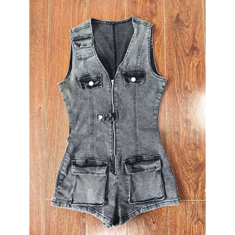 2025 Women V-Neck Sleeveless Denim Short Jumpsuit Playsuits Summer Street Party Pocket Cargo Romper One Piece Playsuit