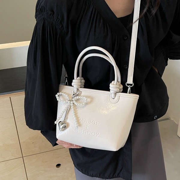 Free Shipping Designer Bag Advanced Texture Popular Small For Women 2025 New Casual Versatile Crossbody Fashionable Red Hand-held Bucket Bag