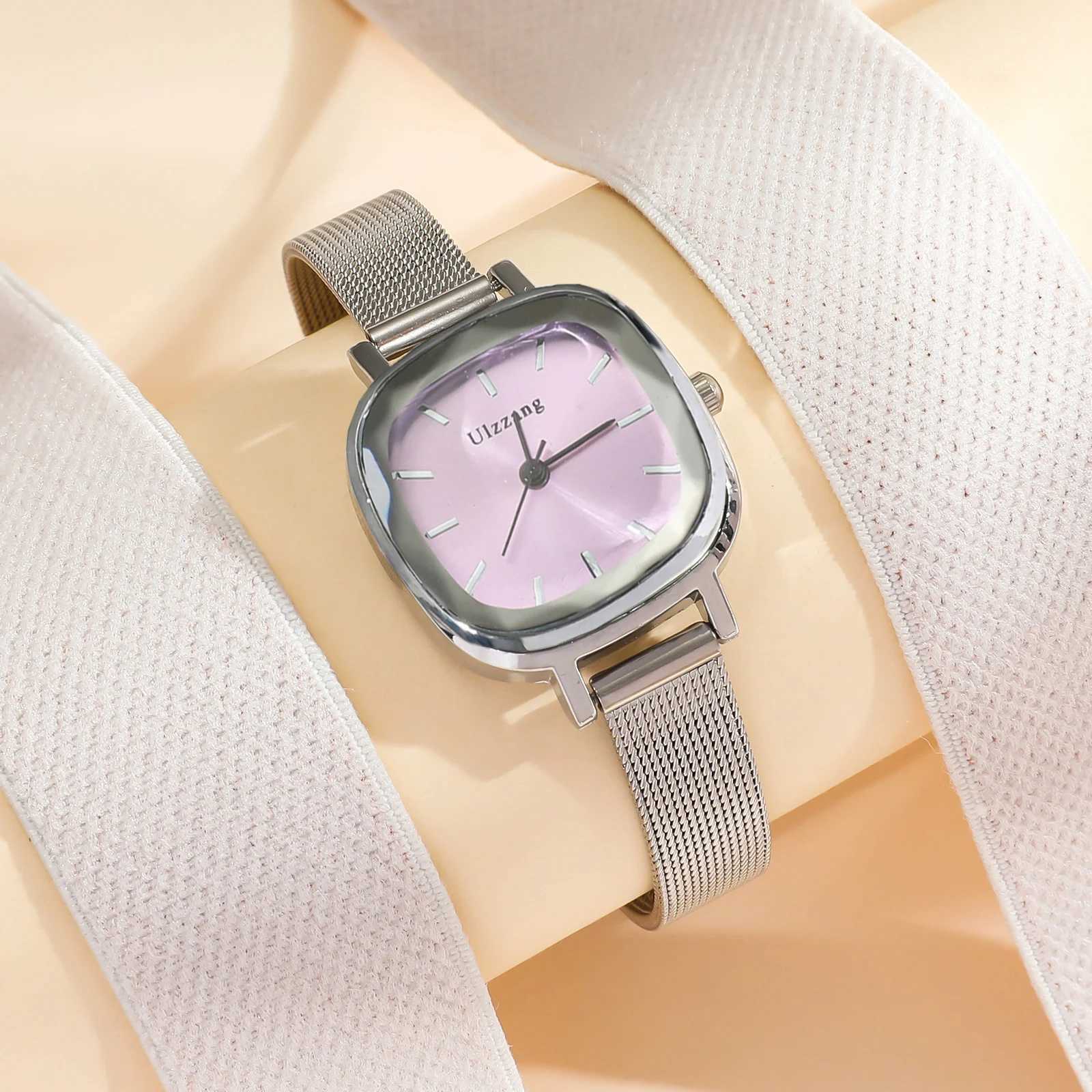 Fashion womens small dial quartz mesh strap watchXJ250527