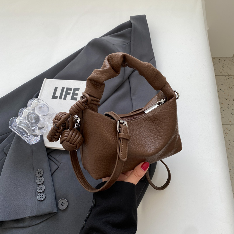 2025 popular women's armpit autumn and winter new fashionable handbag designer multifunctional single shoulder dumpling bag crossbody bag