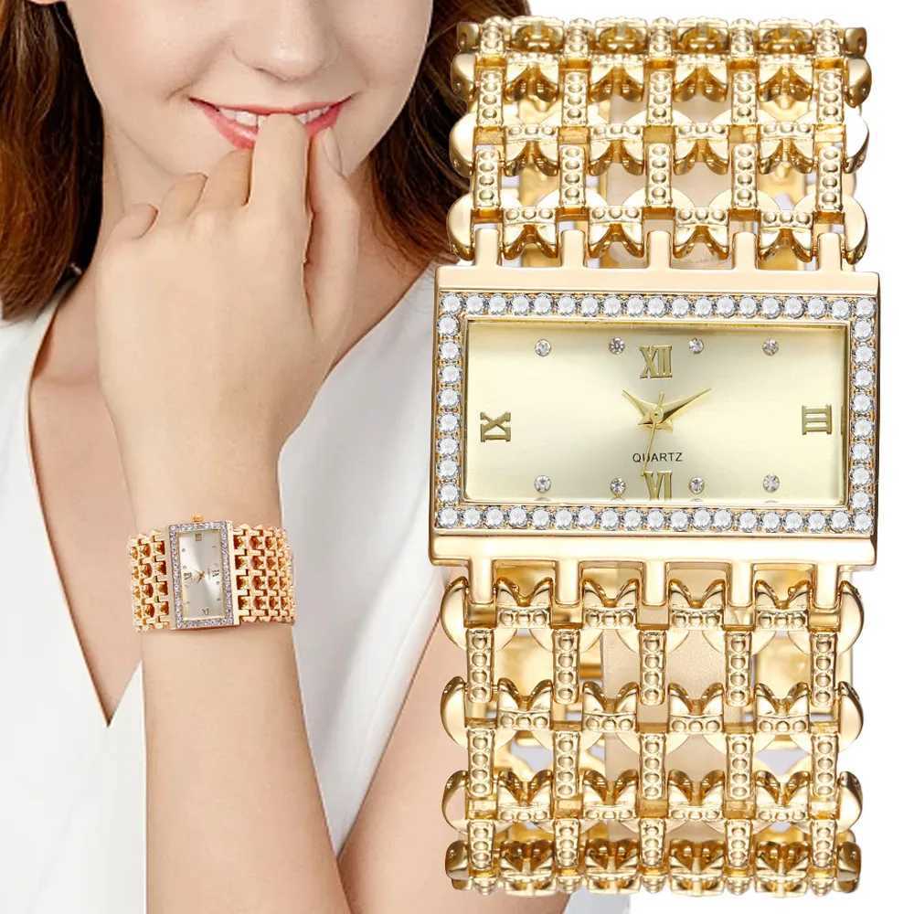 UTHAI W29 New Watch For Women Fashion Light luxury Square Diamond Quartz Watches Clock Ladys Gold Stainless Steel Bracelet XJ250527