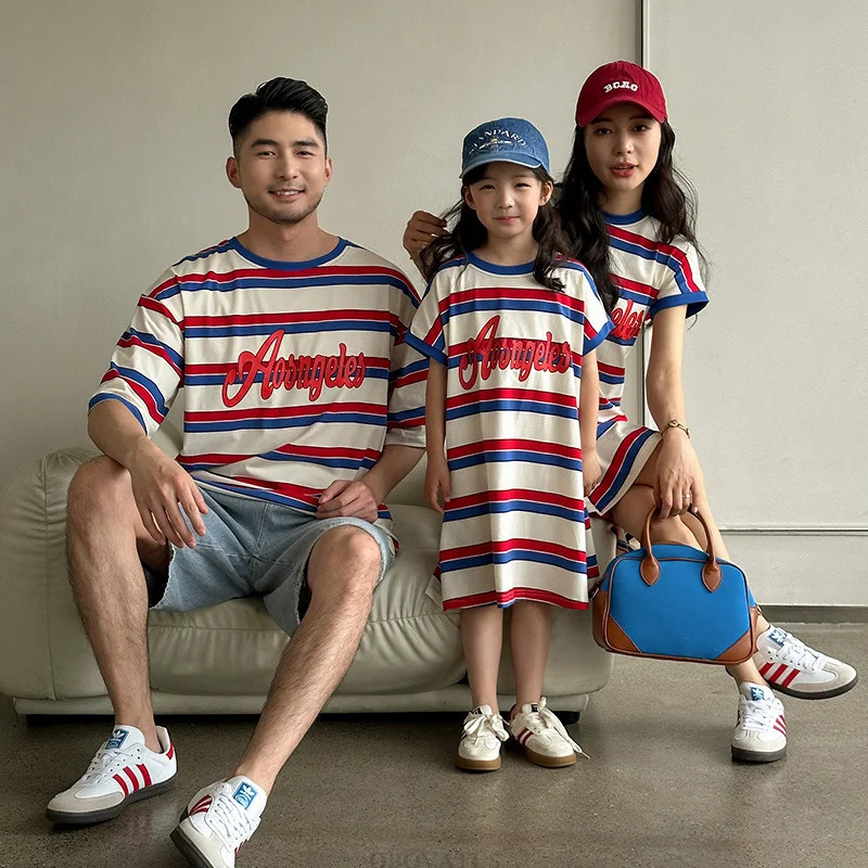 Dad Mom and Baby Matching Striped Clothes Mother and Daughter Dress Father Son Clothing Set Summer Vacation Family Look Outfit 250528