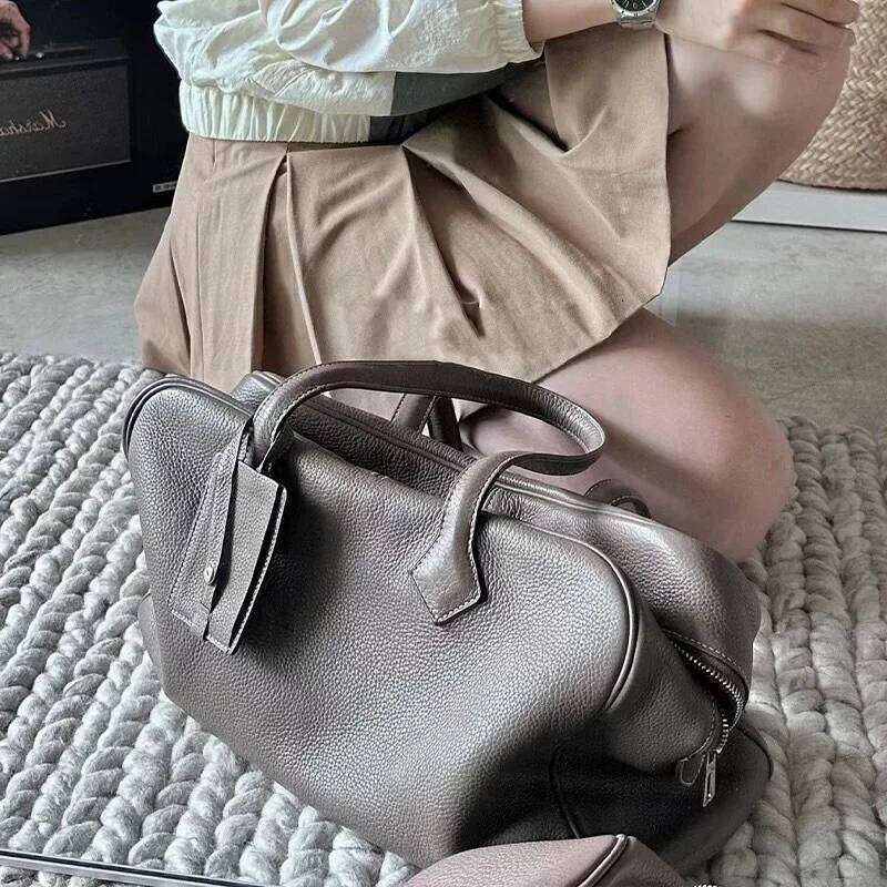 Cowhide Commuter Travel Large Capacity Genuine Leather Shoulder Handbag Big Bags For Women Trendy Shopping Carry Tote Bag