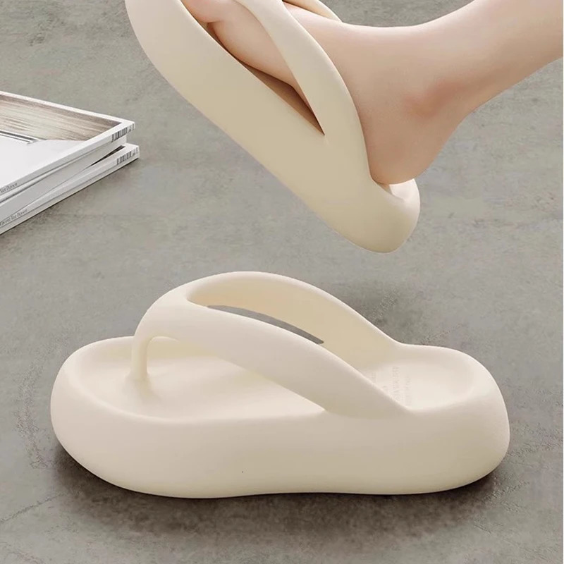 Japanese thick soled flip flops for womens summer outdoor wear EVA anti slip anti odor height increasing beach shoes 250523