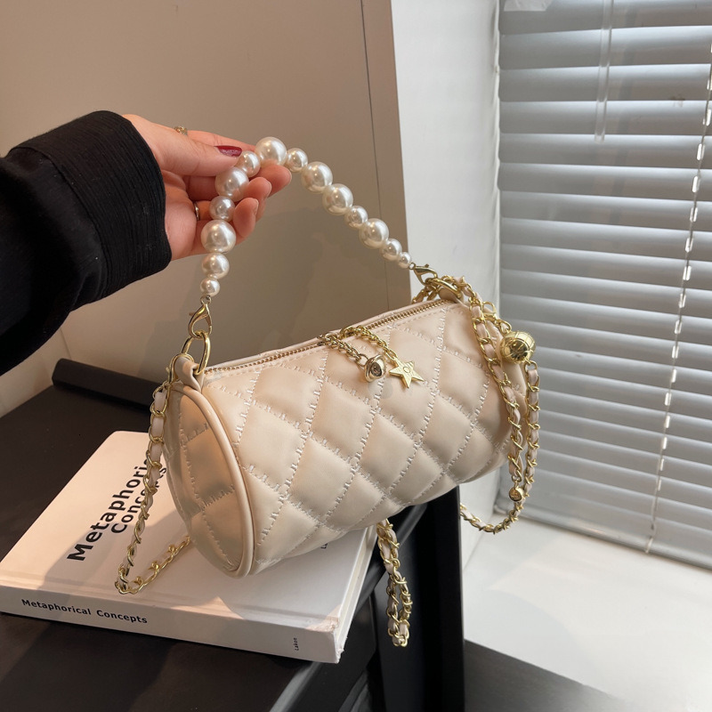 2025 New Summer Single Shoulder Women's New Small Fragrance Pearl Handbag Simple Chain Designer Fashion Crossbody Bag
