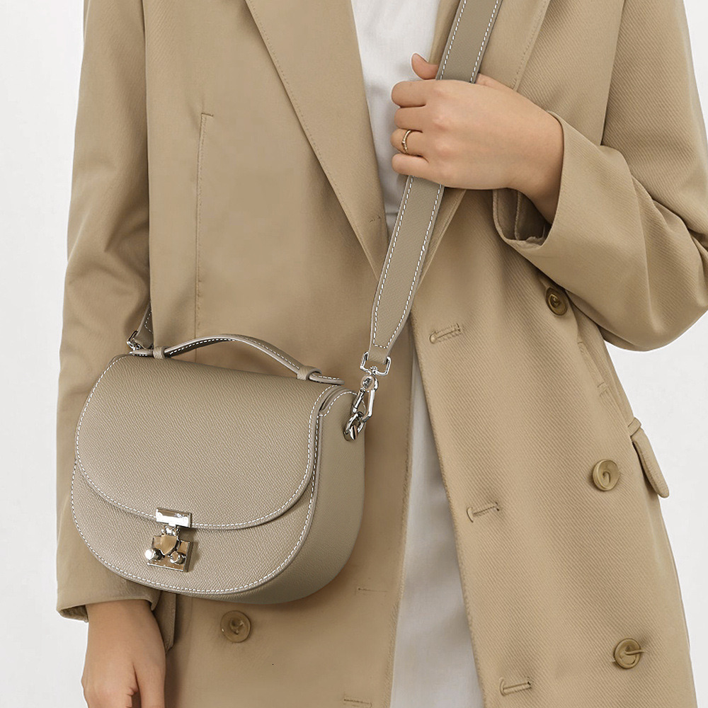 Top Brand Quality New Style 2025 Spring New Leather Women's Bag Simple Style Cowhide Handbag Niche Design Crossbody Bag Women's Bag New Free