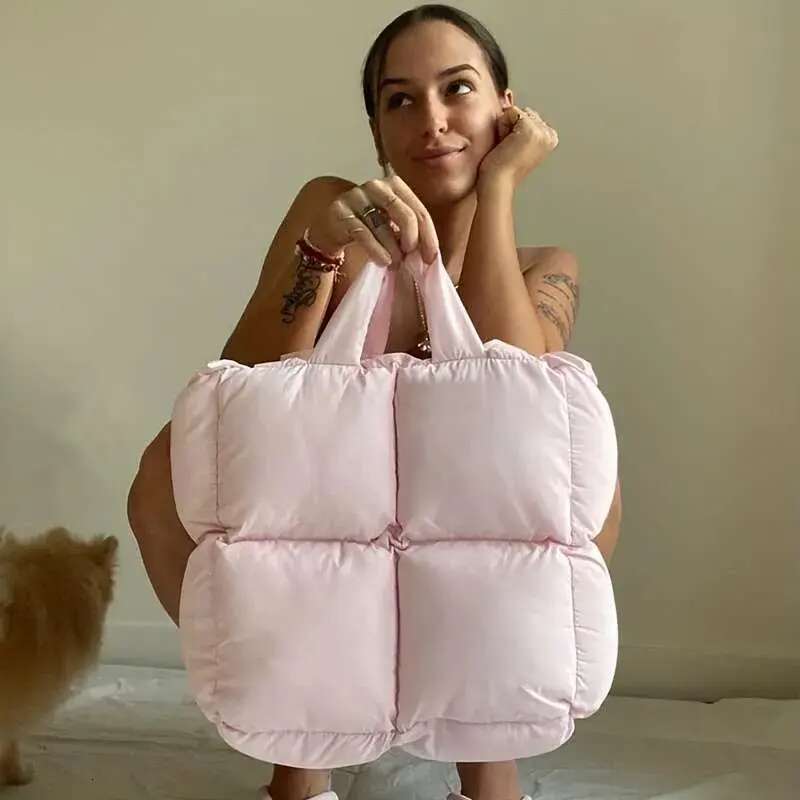 Spacious Quilted Puffer Shoulder Bag - Chic Women's Fashion Handbag