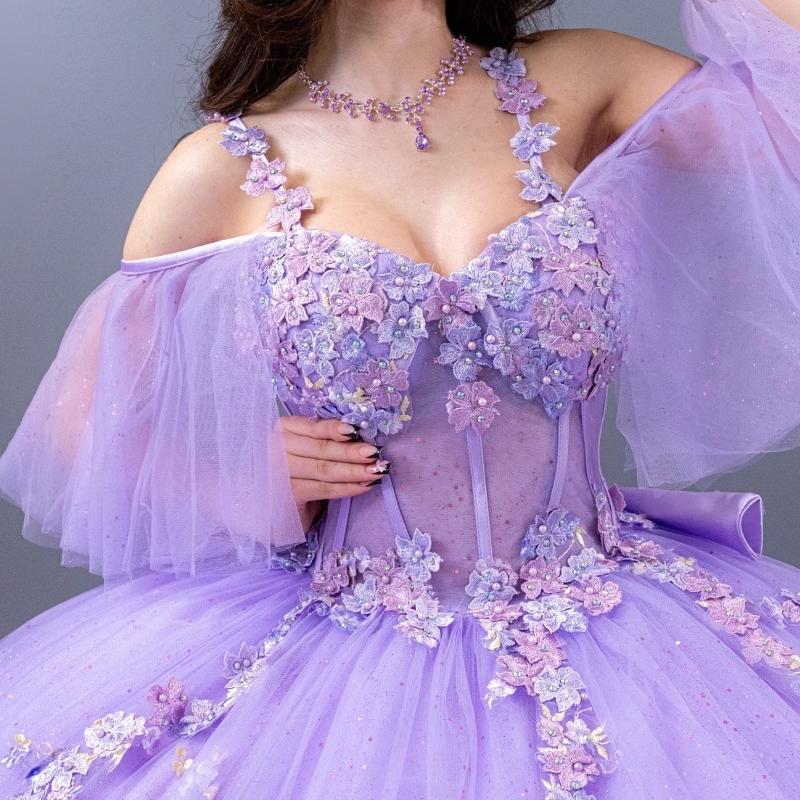 Lavender Shiny Quinceanera Dresses Off Shoulder Ball Gown Sweet 16 Dress Beading Applique Lace Tull Birthday Party Vestidos 15 Anos