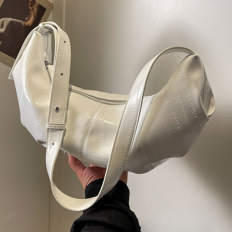 New Silver trend Women s Large Capacity New Leisure Multi leisure functional Slant Shoulder Bag Designer niche design Commuting Dumpling Bag