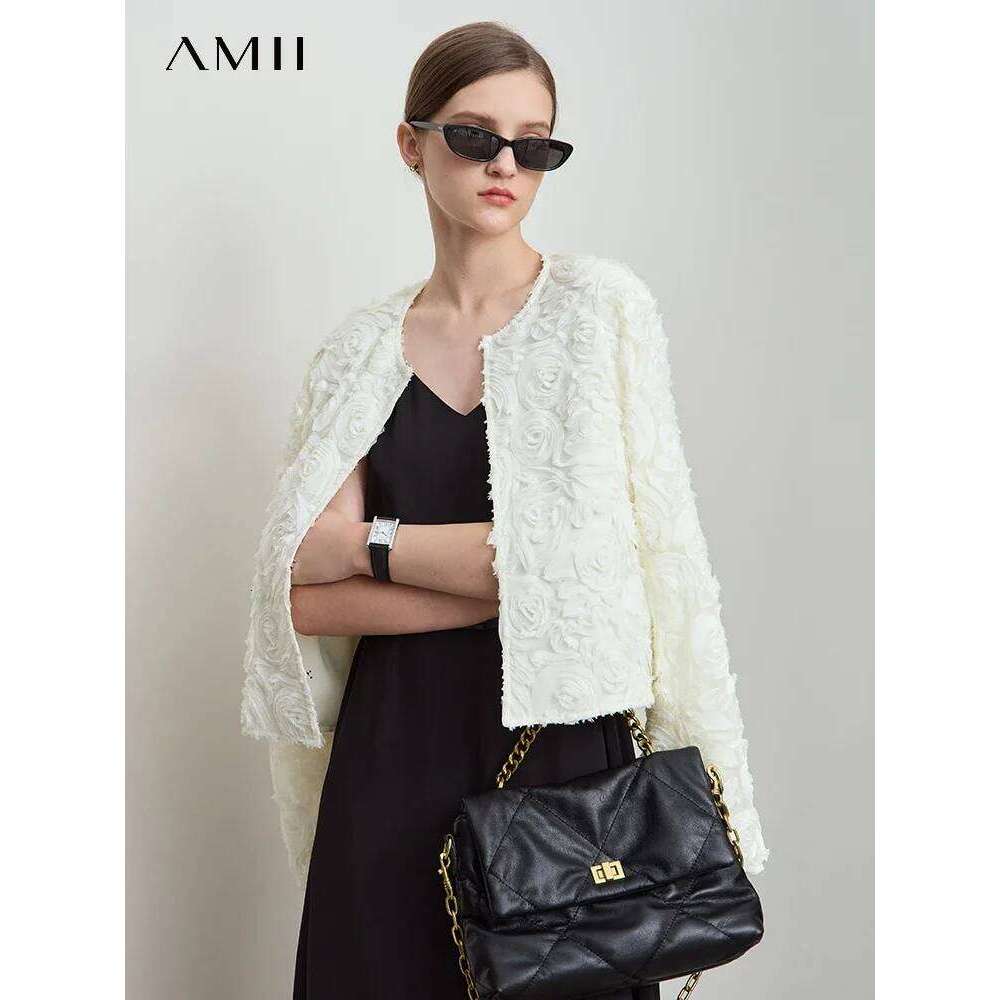 AMII Minimalism Short Jacket Women 2025 Spring New Elegant Romantic Stereoscopic Flower O-Neck Hook Button Outwear Coat 12521066