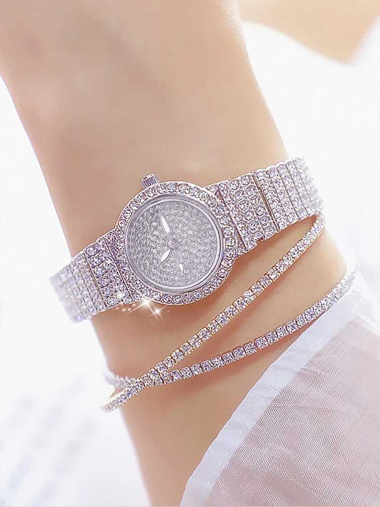 3pcs All Diamond Fashion Diamond Inlaid Womens Watch Quartz Watch Bracelet Style Watch with Bracelet Set XJ250527