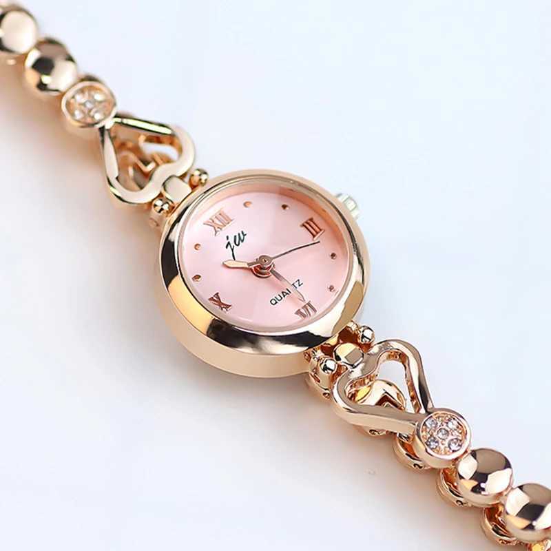 Women Bracelet Watch Exquisite Silver Rose Gold Ladies Luxury Wristwatches Rhinestone Simple Fashion Female Quartz Relogio Clock XJ250527