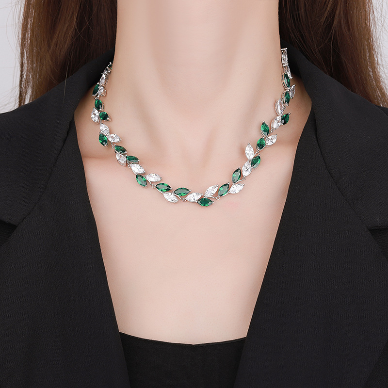 S925 sterling silver 6*12 maquise imitation emerald and red corundum leaf luxury exquisite lightweight luxury necklace love gift for mom girlfriend da