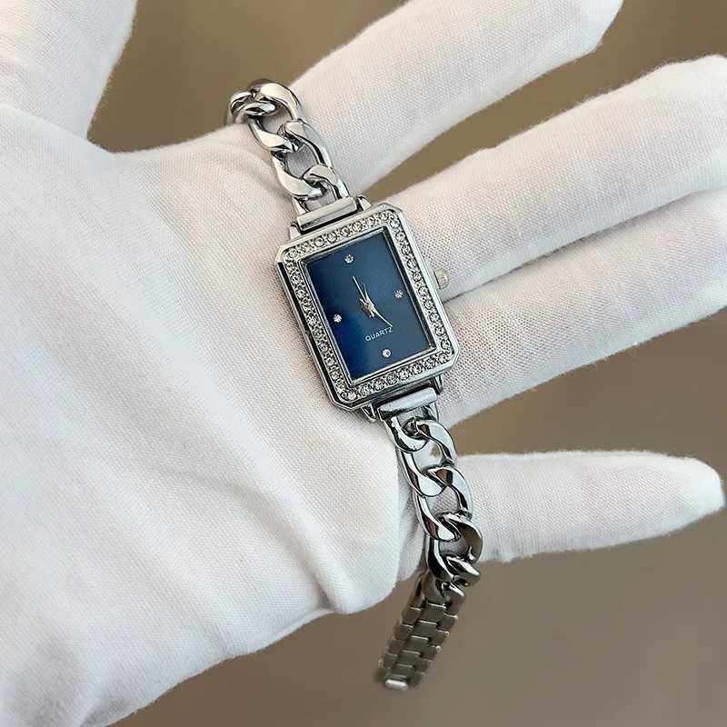Women Square Drill Point Scale Dial Quartz Steel Strap WatchXJ250527