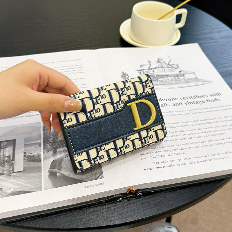 Free Shipping Designer Wallet 2025 New Fashionable Women's Three Fold Handbag Short Wallet Coin Bag Retro Multi Slot Card Bag Mobile Phone Bag ID