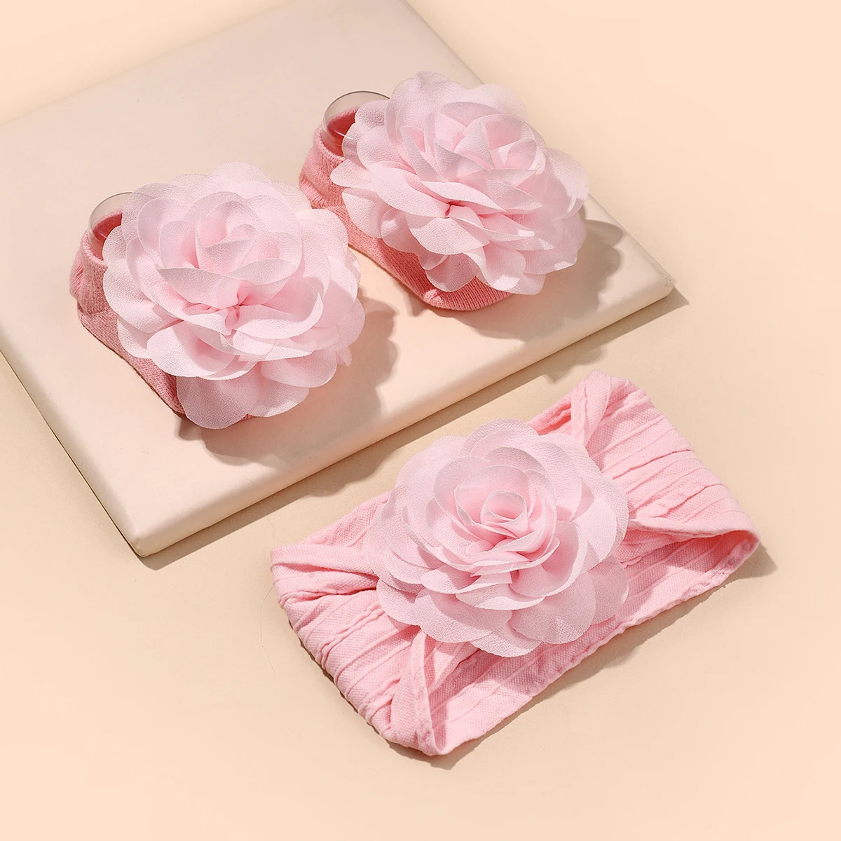 Flower Baby Headband and Socks Set born Girl Soft Nylon Hairband Elastic Floral Turban Short Sock Infant Headwear set 250528