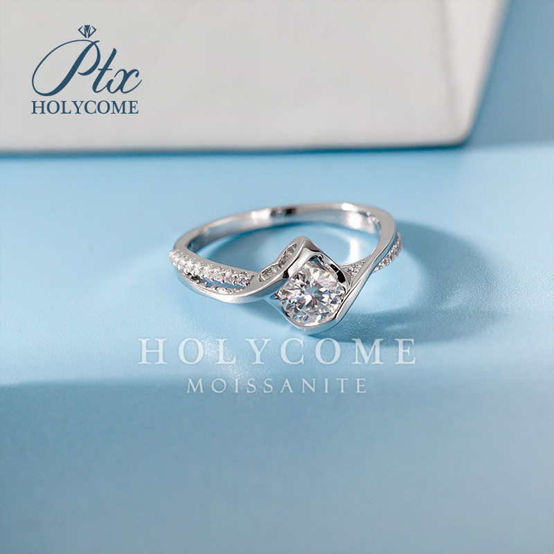 Fashion Women's Ring S925 Sterling Silver 0.5ct D Color VVS Moissanite Diamond 18k Gold Plated Wedding Engagement Angel Micro Pave Ring Factory W