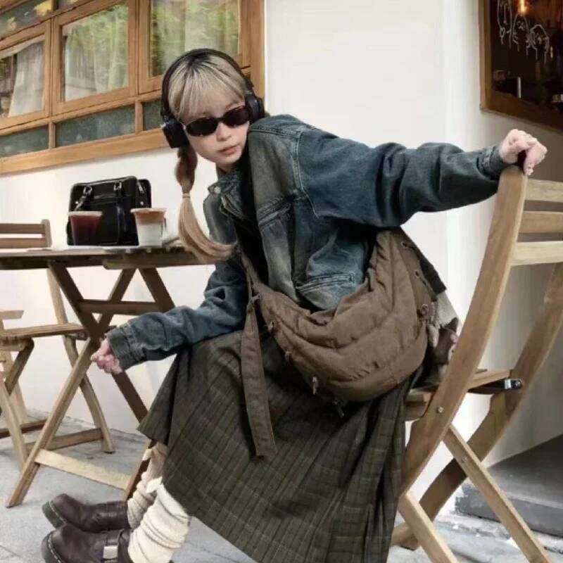 Unisex Nylon Croissant Hobo Crossbody Design Lightweight Waterproof Adjustable Strap Casual Travel Shoulder Bag