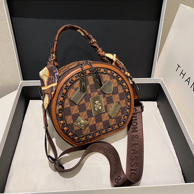 Luxury Brand Designer Bag Single Shoulder Bag Retro Texture Round Cake Bag Women New Fashion Badge Scarf Handbag Versatile Crossbody Bag