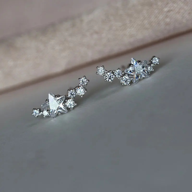Huitan Dainty Stars Stud Earrings for Women Low-key Exquisite Girls Ear Accessories Daily Wear Simple Stylish Jewelry Drop Ship 250527