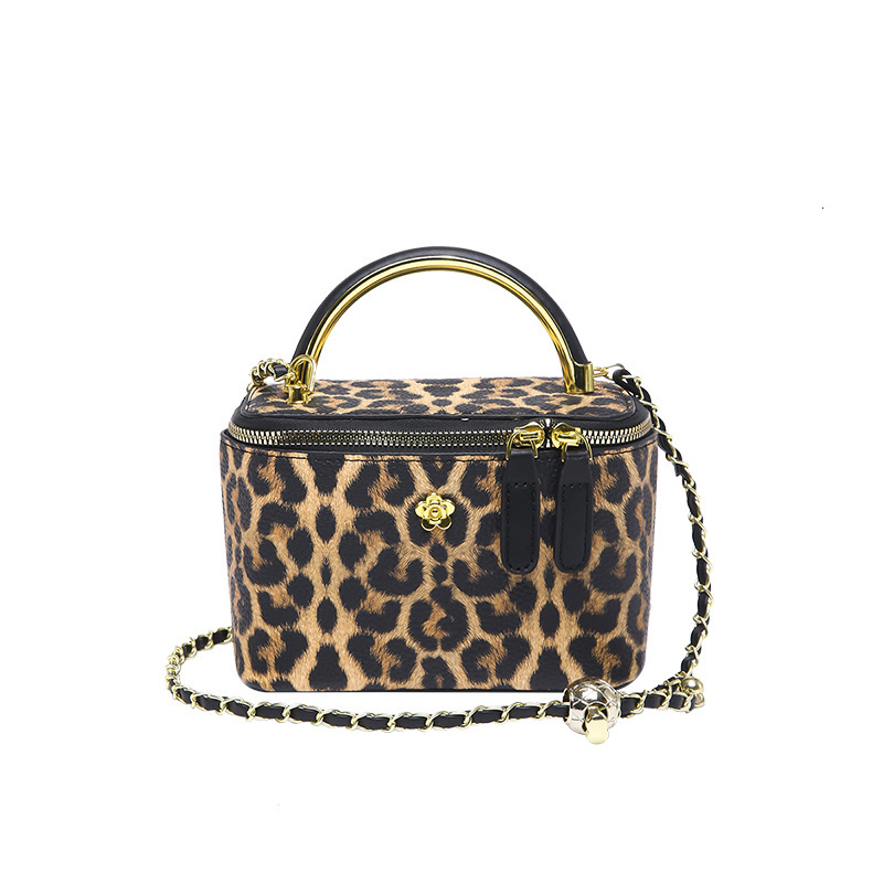 Luxury Brand Designer Bag Versatile Mini Bucket Crossbody Women's 2025 Spring New Leopard Print Box Bag, Fashionable Single Shoulder Chain Bag