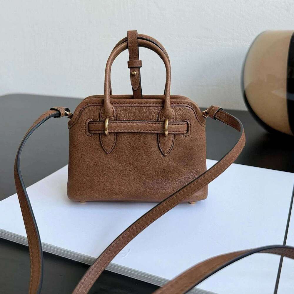 Cowhide Vintage One-Shoulder Crossbody Bag 2025 New Genuine Leather Fashion Women Pendant High-Quality Mini Handbag