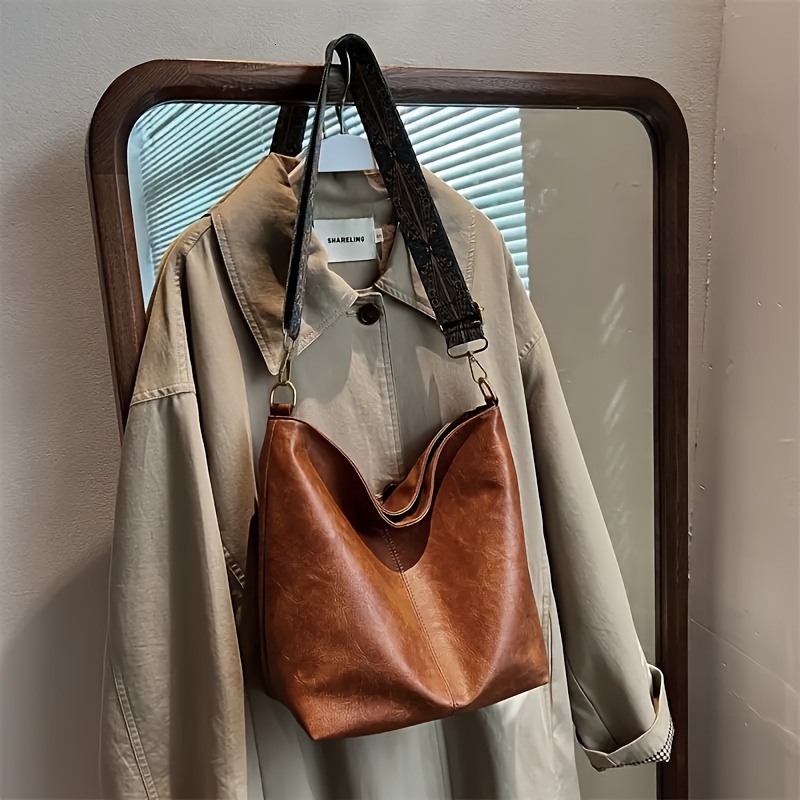 Wide Strap Simple Zipper Women's Bag