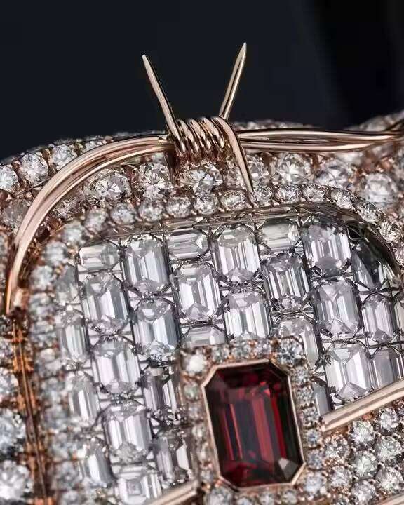 Custom Hip Hop Pendant in Sier with VVS Moissanite, Rose Gold Plating Iced Out Name Design Hand Carved Fine Jewelry Piece