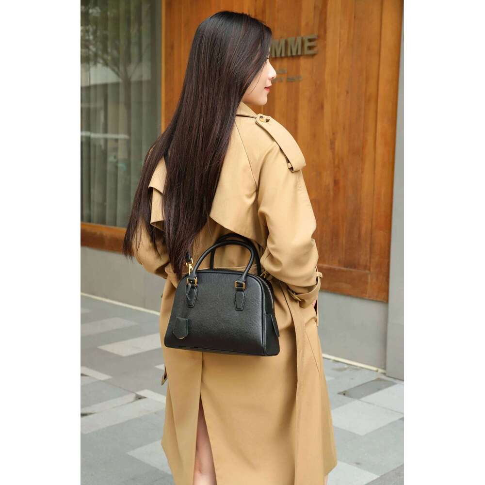 Genuine Leather Fashion Women's Shoulder Crossbody Large Bags Luxruy Designer High Quality Casual Ladies Handbag Female Cowhide