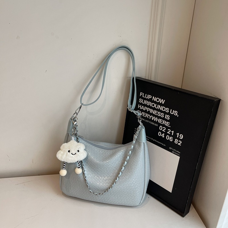 Women s armpit bag new large fashion capacity Korean style handbag for spring and fashion summer office commuting shoulder bag designer women s crossb