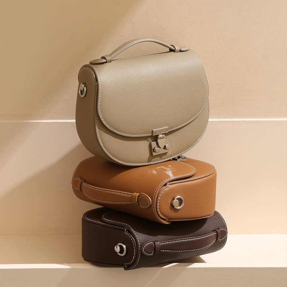 Top Brand Quality New Style 2025 Spring New Leather Women's Bag Simple Style Cowhide Handbag Niche Design Crossbody Bag Women's Bag New Free