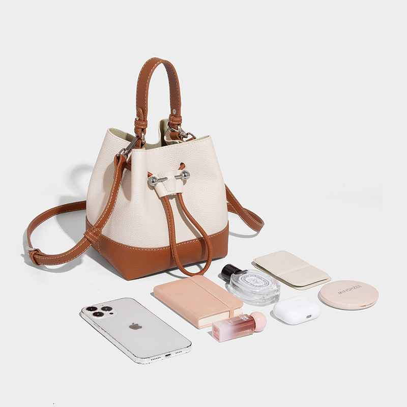 2025 Summer New High end Handbag Shoulder and Slant Designer Suitable for Women's Trendy Shoulder Bag