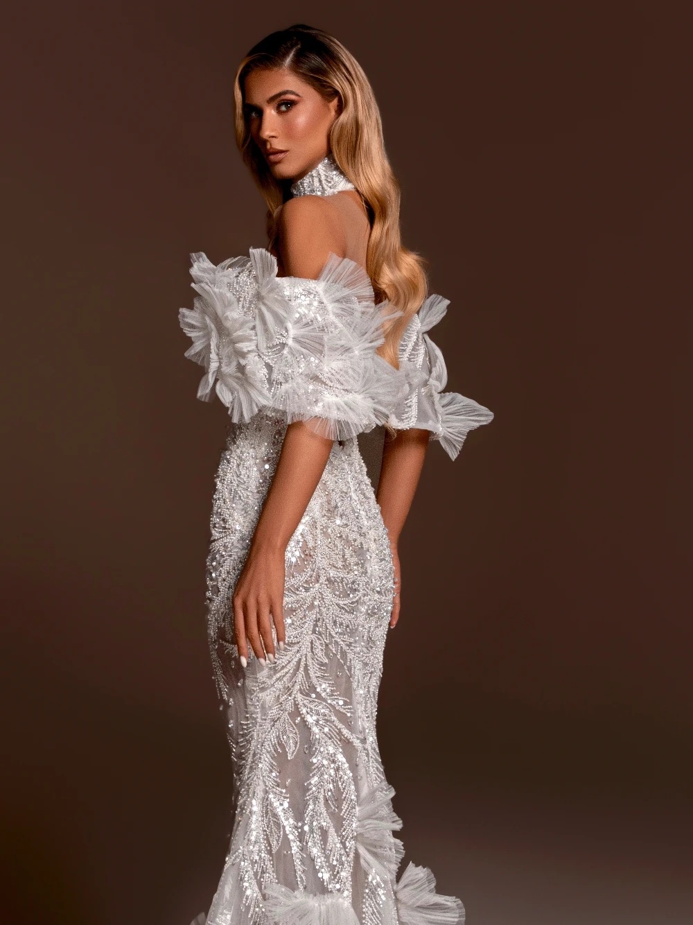 Fashion Beading Wedding Dresses Sequins High Neck Bride Gown See Through Crystal Ruffle Bridal Dress Custom Made Vestidos De Novia Plus Size