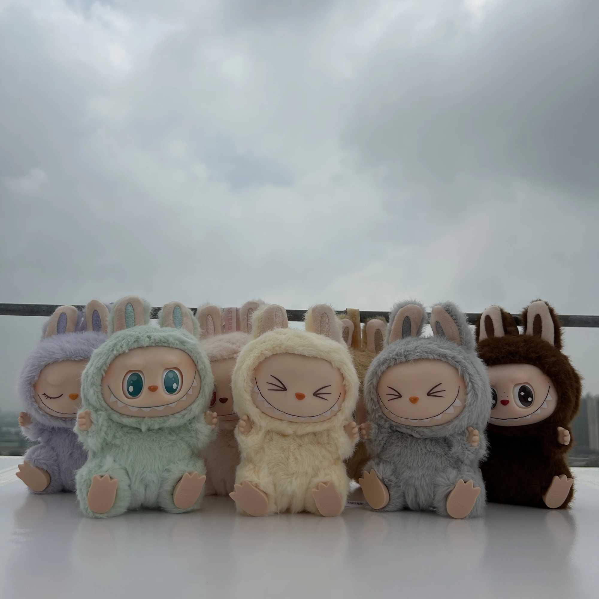 Labubu The Monsters Vinyl Face Doll -Moving aron Doll Blind Box Bag Decoration KeyChain Kid Xmas Gifts 1 1 Mystery Box X250528