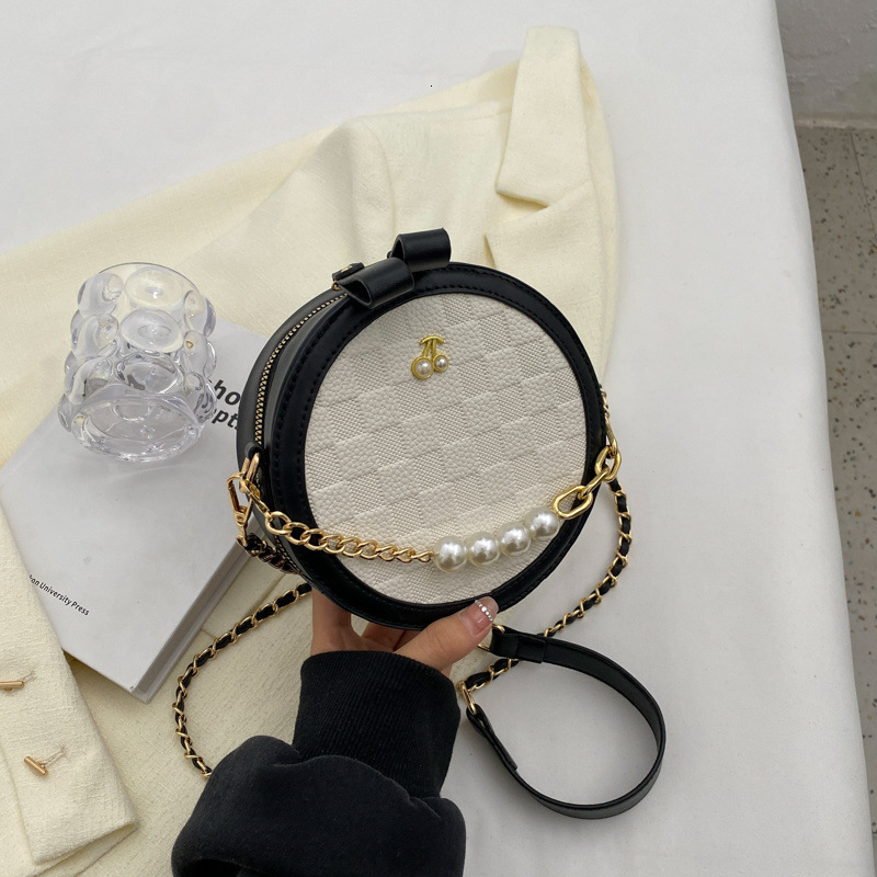 New Fashionable fashion Pearl fashion Chain Bag for Women Multi functional and Niche Crossbody Bag Small Round Bag Designer Women s Shoulder Bag