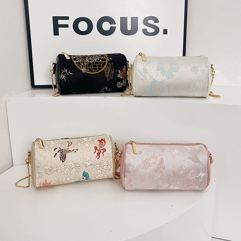 Women's Shoulder Bag Free Shipping Designer Bag 2025 Summer New Style Chinese Handbag Silk Embroidery Chain Fashion Cloud Bag Versatile Crossbody