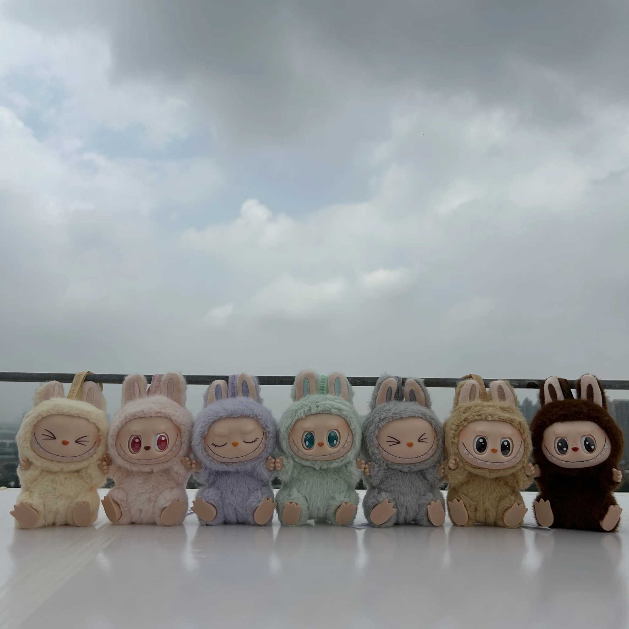 Labubu The Monsters Vinyl Face Doll -Moving aron Doll Blind Box Bag Decoration KeyChain Kid Xmas Gifts 1 1 Mystery Box X250528