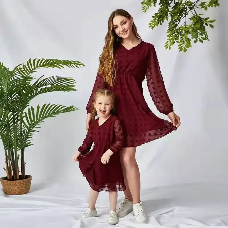Mother and Daughter Dress Spring Summer Simple Casual Solid Long Sleeve Polka Dot Printing Mom Matching Clothes 250528