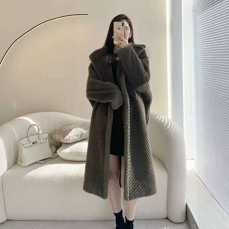 Winter Bear Women's Alpaca High-End Profile Mid-Length 2025 New Teddy Women Fur Camel Coat