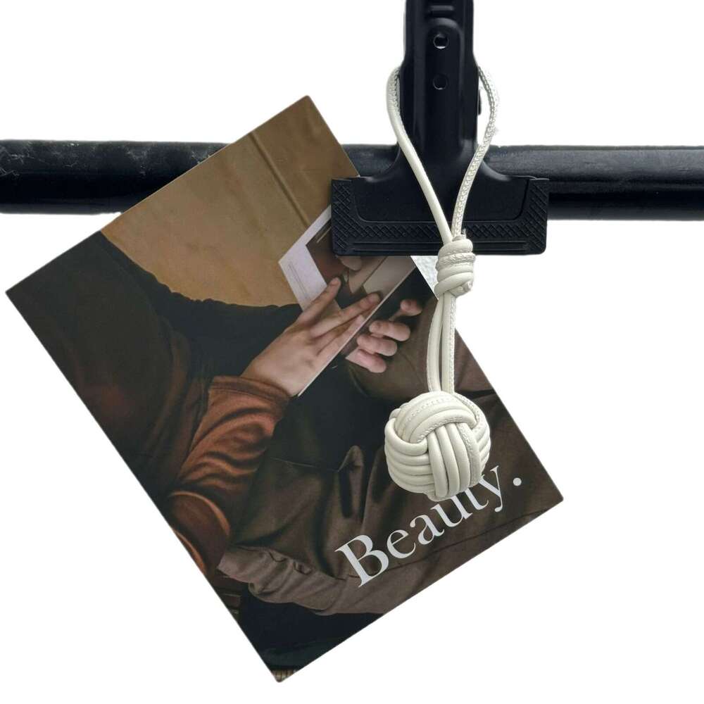 2023 Autumn Winter New Handwoven Niche High-end Underarm Shoulder Handbag Women's Bag Pendant